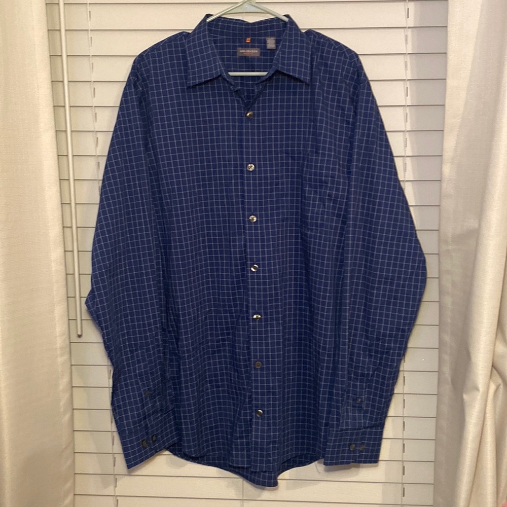 Van Heusen Collared Button Down Long-Sleeve + Front Pocket [Size L / 16-16 1/2]